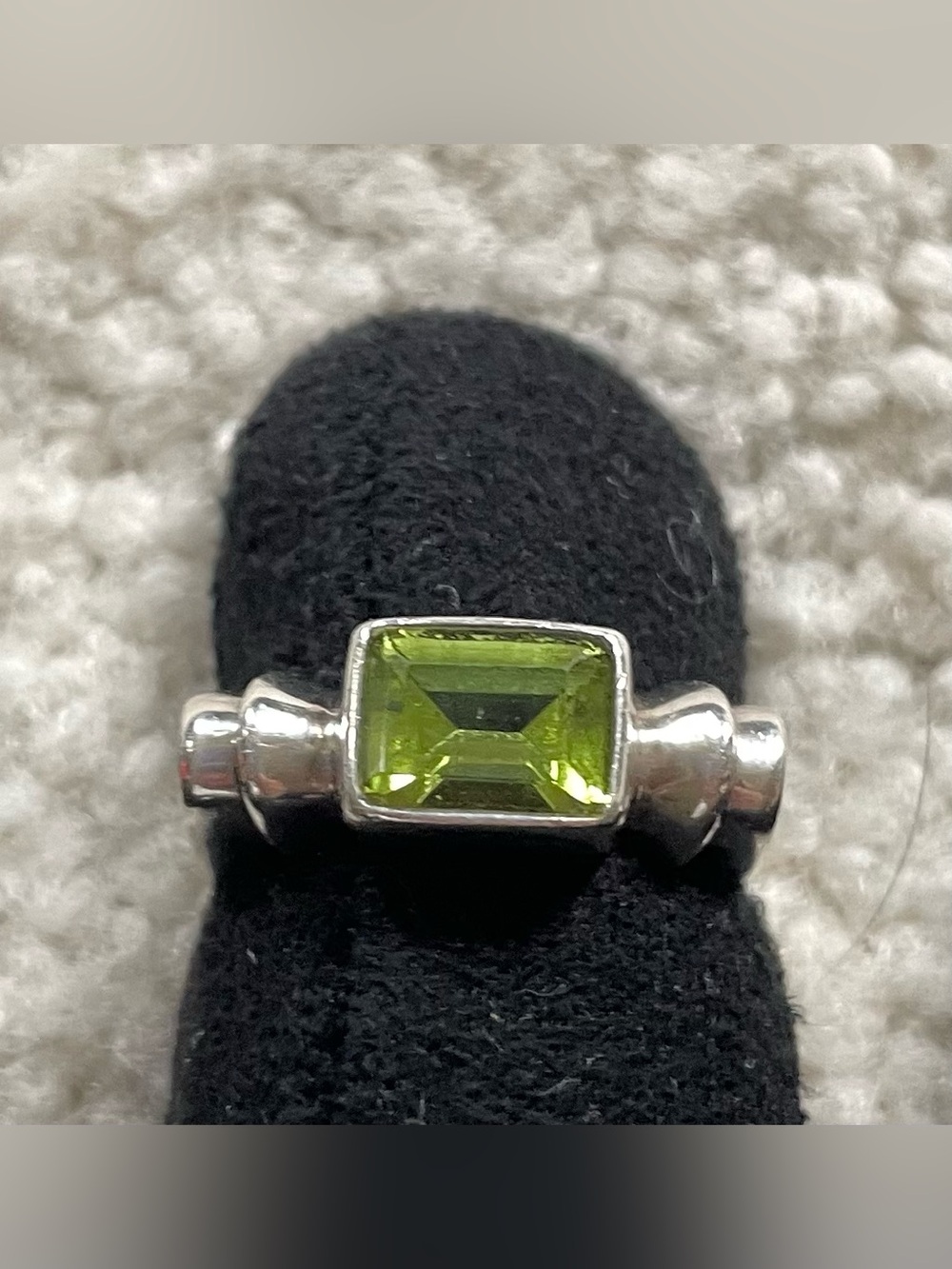 Silpada "Doting" Sterling Silver Peridot Ring Size 7